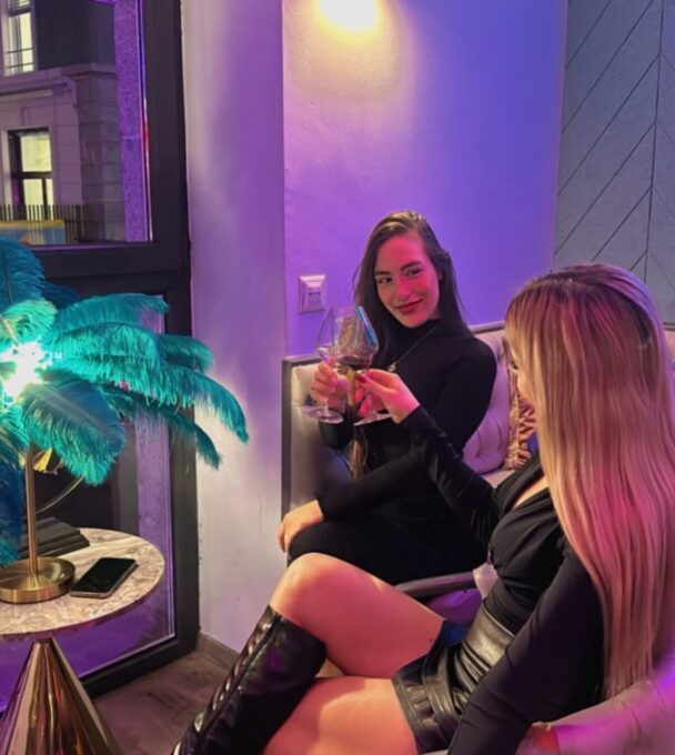 Sanzy Bar