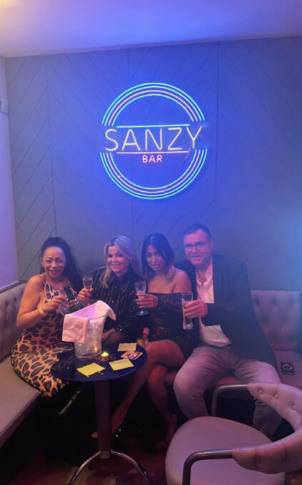 Sanzy Bar